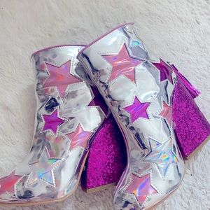 Yru gem boots holographic 7